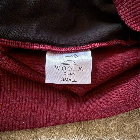 NWOT Woolx Quinn Quarter-Zip Top Cranberry S! - Picture 4 of 5